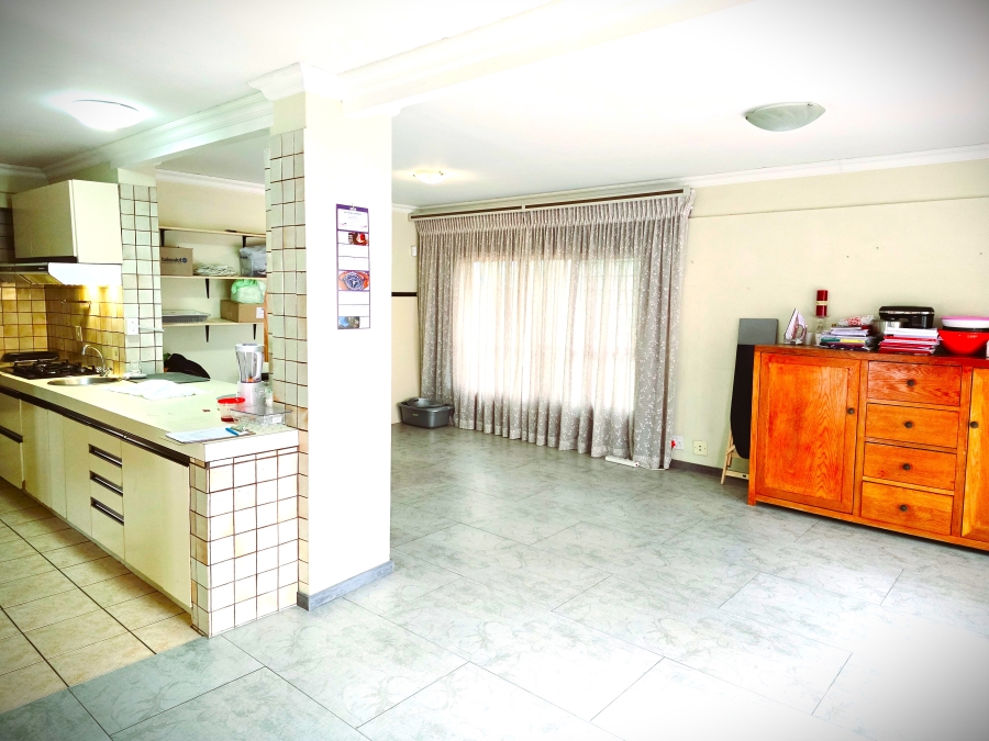 6 Bedroom Property for Sale in Murrayfield Gauteng