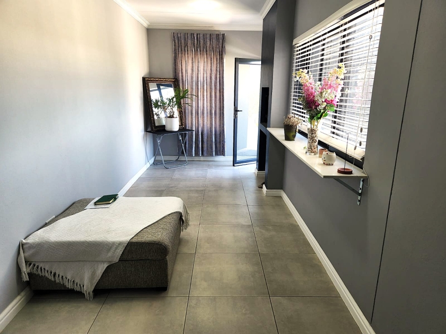 3 Bedroom Property for Sale in Glen Austin Gauteng