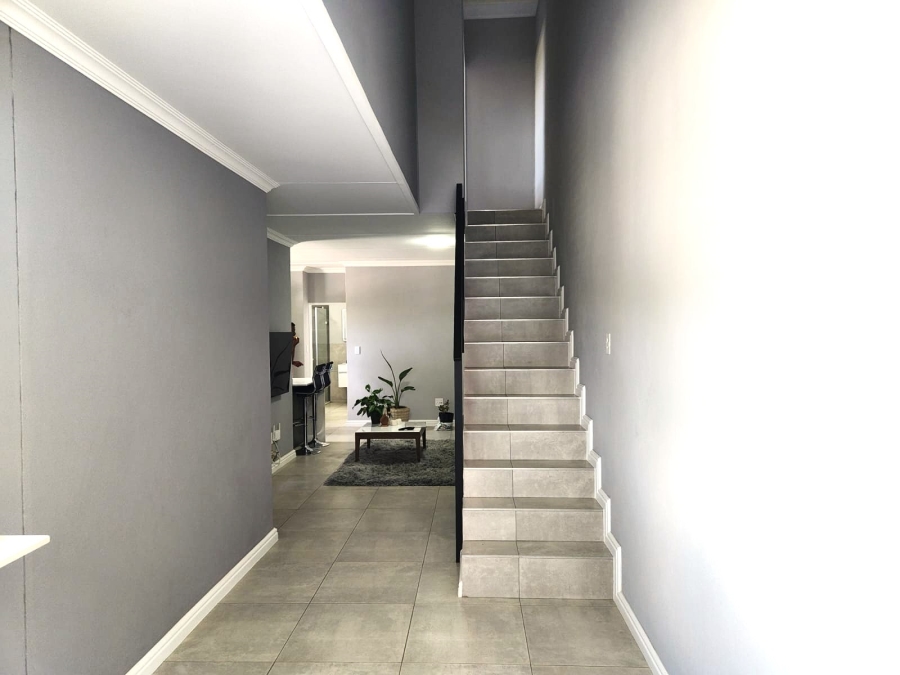 3 Bedroom Property for Sale in Glen Austin Gauteng