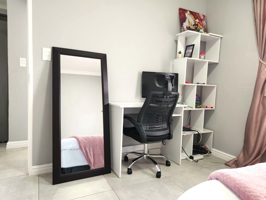 3 Bedroom Property for Sale in Glen Austin Gauteng