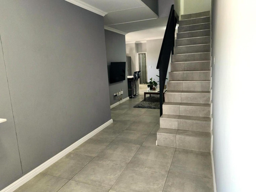 3 Bedroom Property for Sale in Glen Austin Gauteng