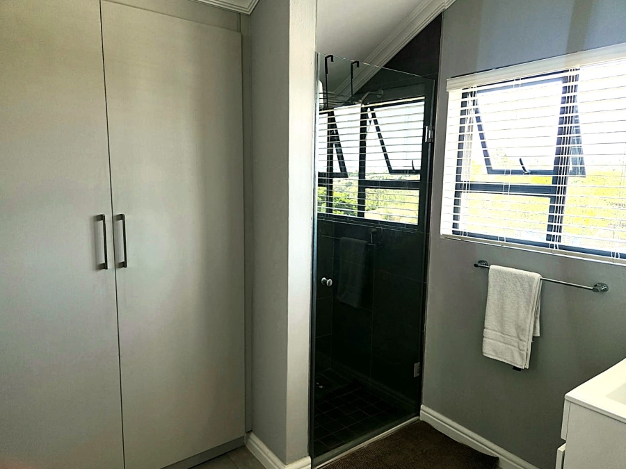 3 Bedroom Property for Sale in Glen Austin Gauteng