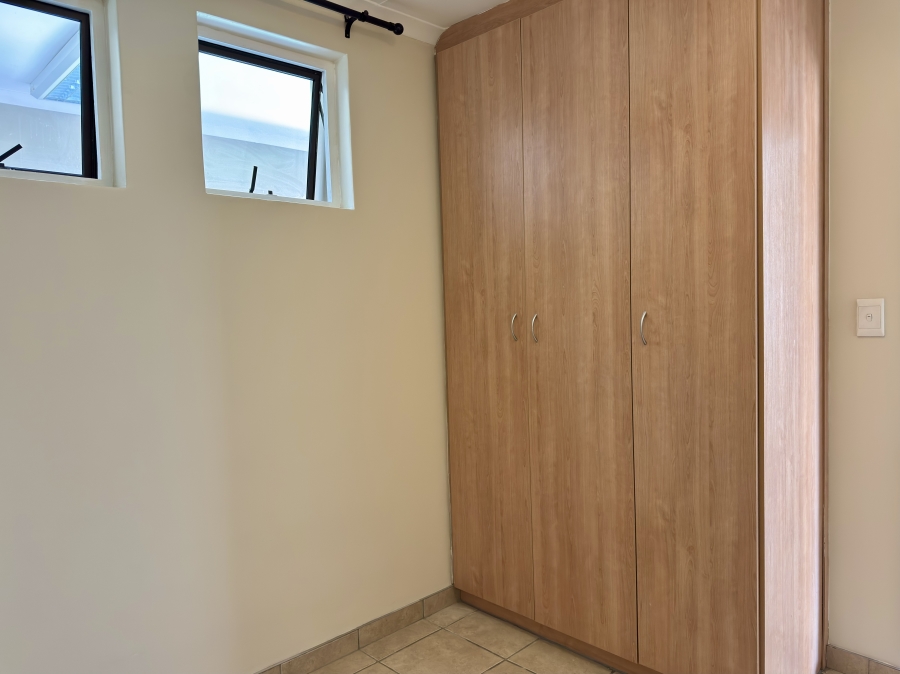 2 Bedroom Property for Sale in Willow Park Manor Gauteng