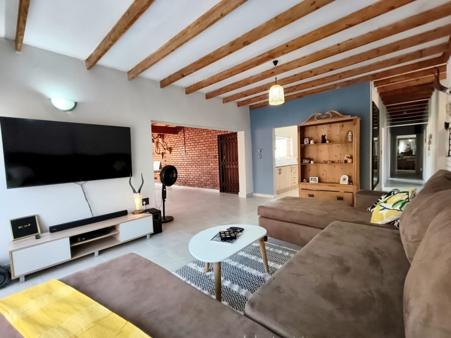 4 Bedroom Property for Sale in Wierda Park Gauteng