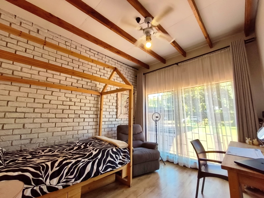 4 Bedroom Property for Sale in Wierda Park Gauteng