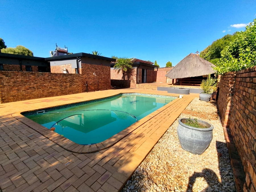 4 Bedroom Property for Sale in Wierda Park Gauteng