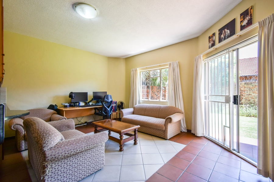 2 Bedroom Property for Sale in Elardus Park Gauteng