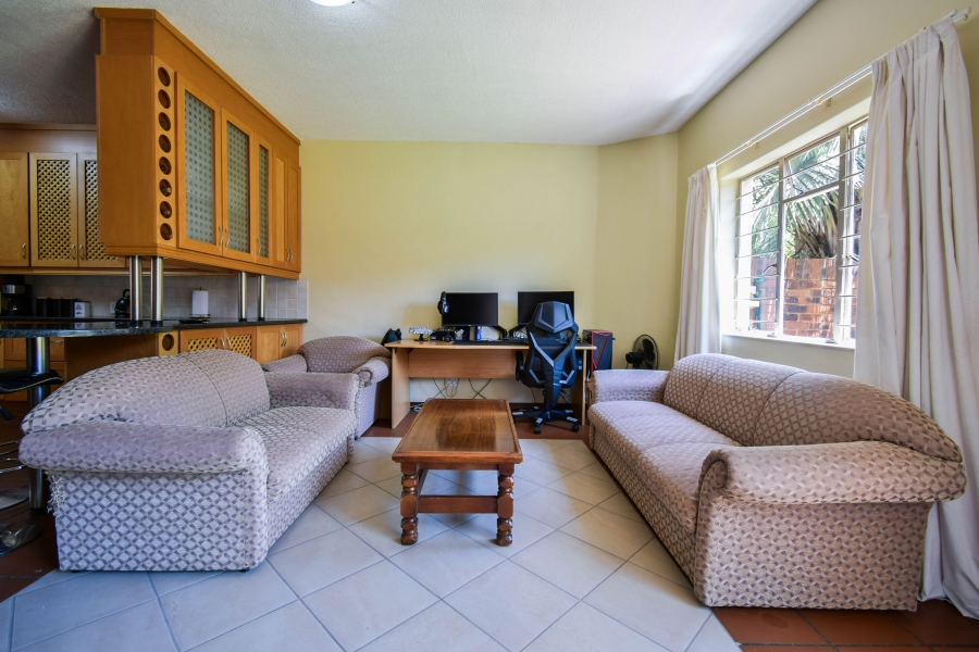 2 Bedroom Property for Sale in Elardus Park Gauteng