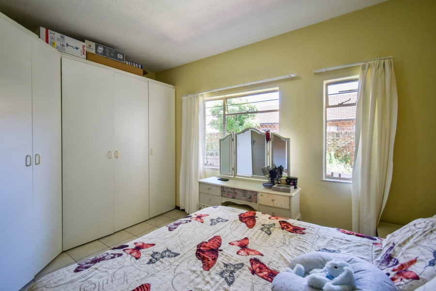 2 Bedroom Property for Sale in Elardus Park Gauteng