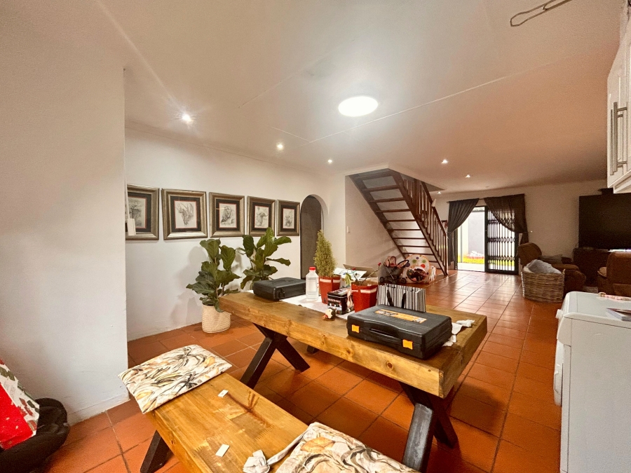 4 Bedroom Property for Sale in Moreleta Park Gauteng