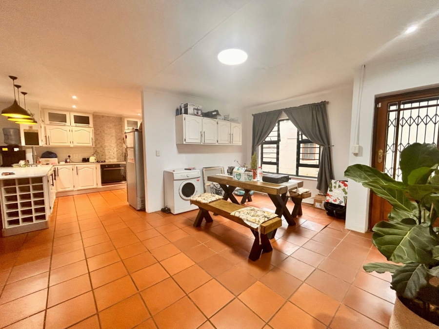 4 Bedroom Property for Sale in Moreleta Park Gauteng