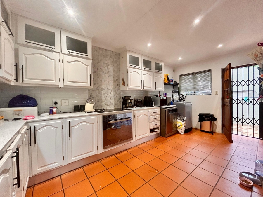 4 Bedroom Property for Sale in Moreleta Park Gauteng