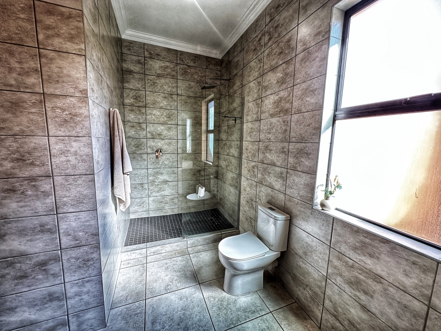 3 Bedroom Property for Sale in Six Fountains Estate Gauteng