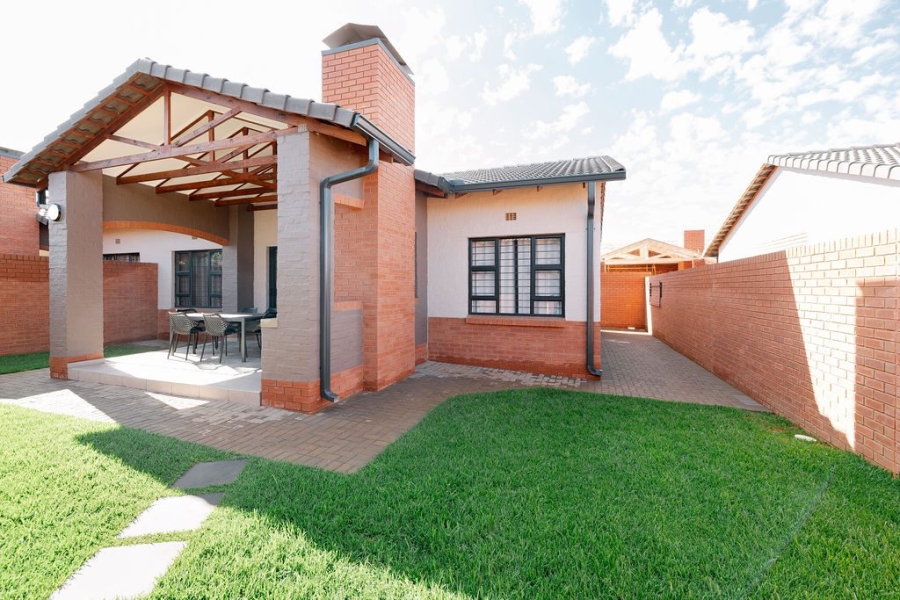 3 Bedroom Property for Sale in Rietvalleirand Gauteng