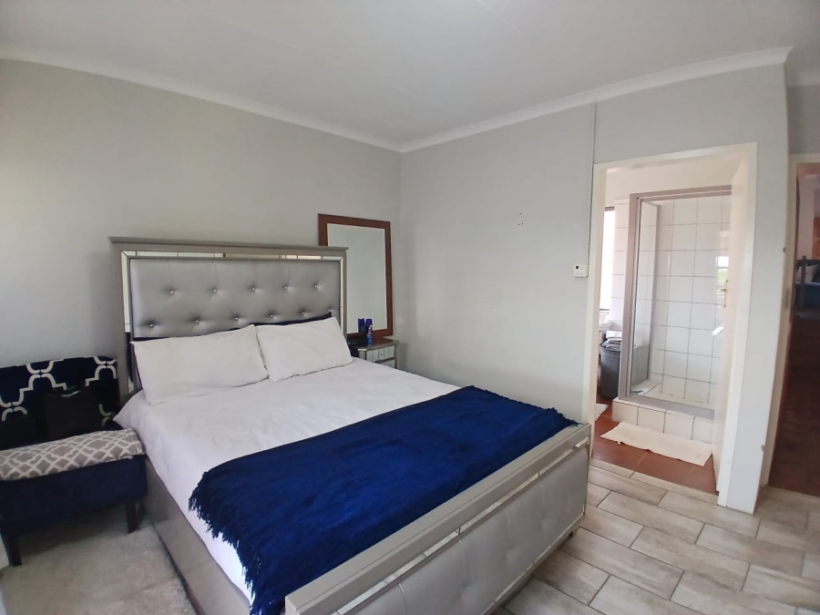 To Let 3 Bedroom Property for Rent in Brummeria Gauteng