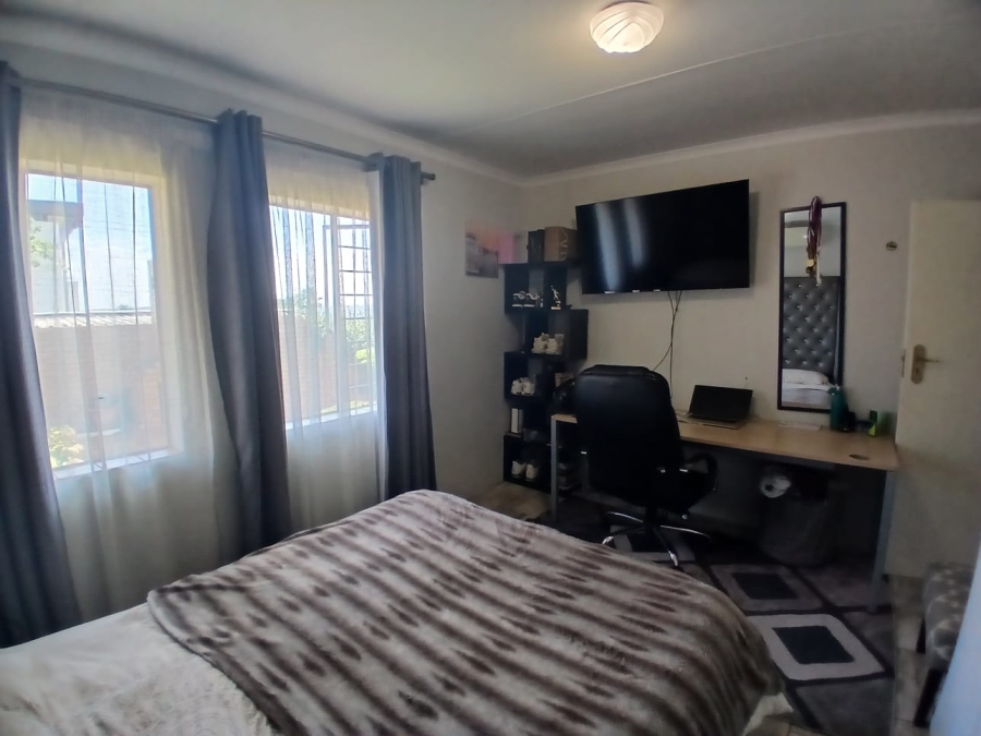 To Let 3 Bedroom Property for Rent in Brummeria Gauteng