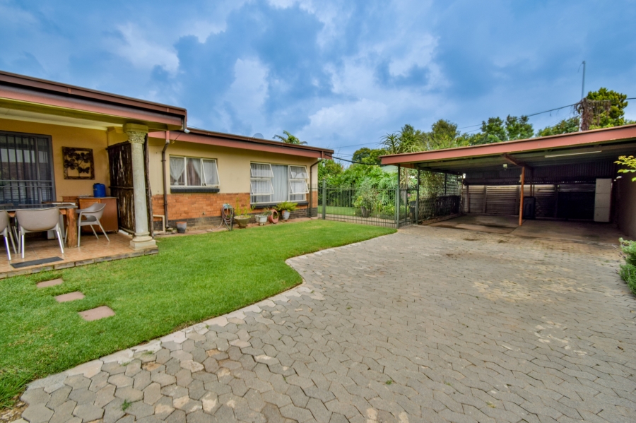 4 Bedroom Property for Sale in Villieria Gauteng