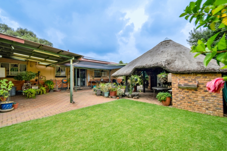 4 Bedroom Property for Sale in Villieria Gauteng