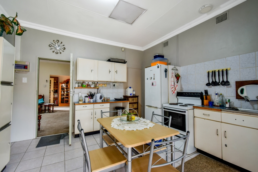 4 Bedroom Property for Sale in Villieria Gauteng