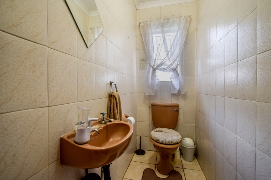 4 Bedroom Property for Sale in Villieria Gauteng