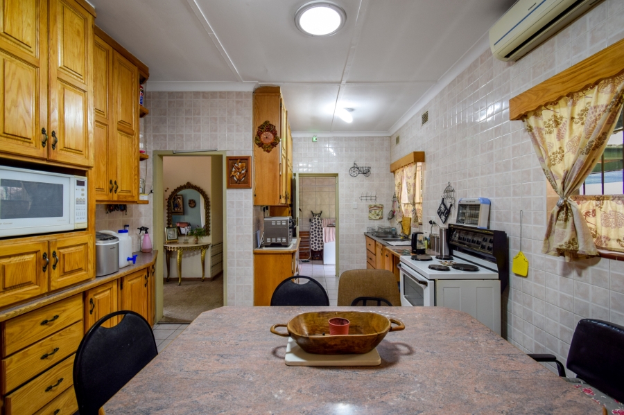 4 Bedroom Property for Sale in Villieria Gauteng