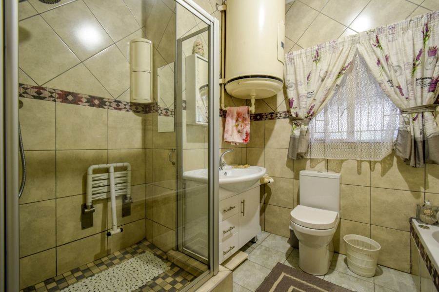 4 Bedroom Property for Sale in Villieria Gauteng