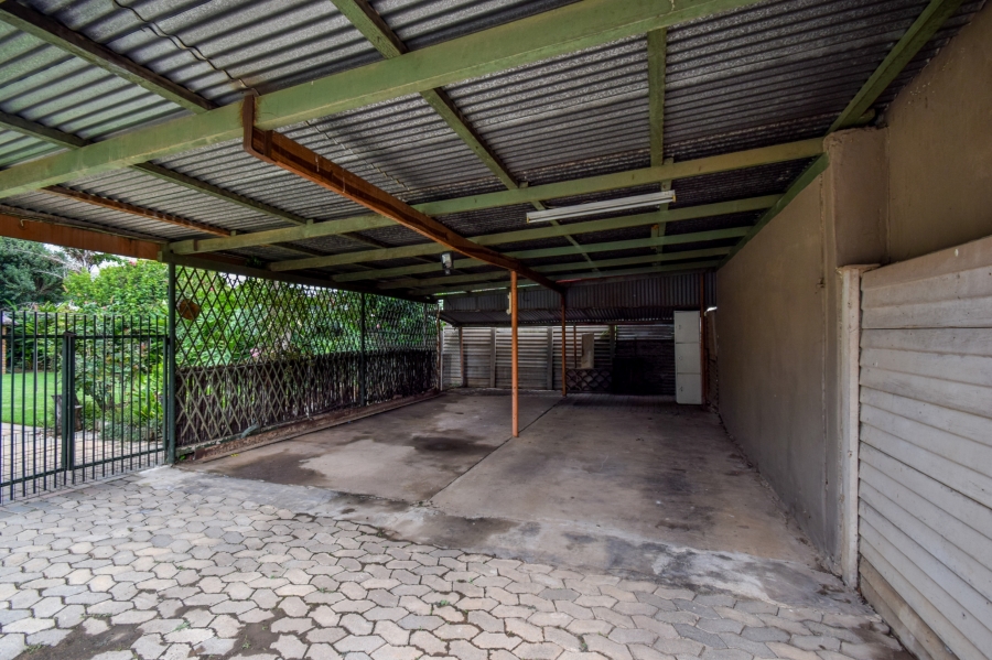 4 Bedroom Property for Sale in Villieria Gauteng