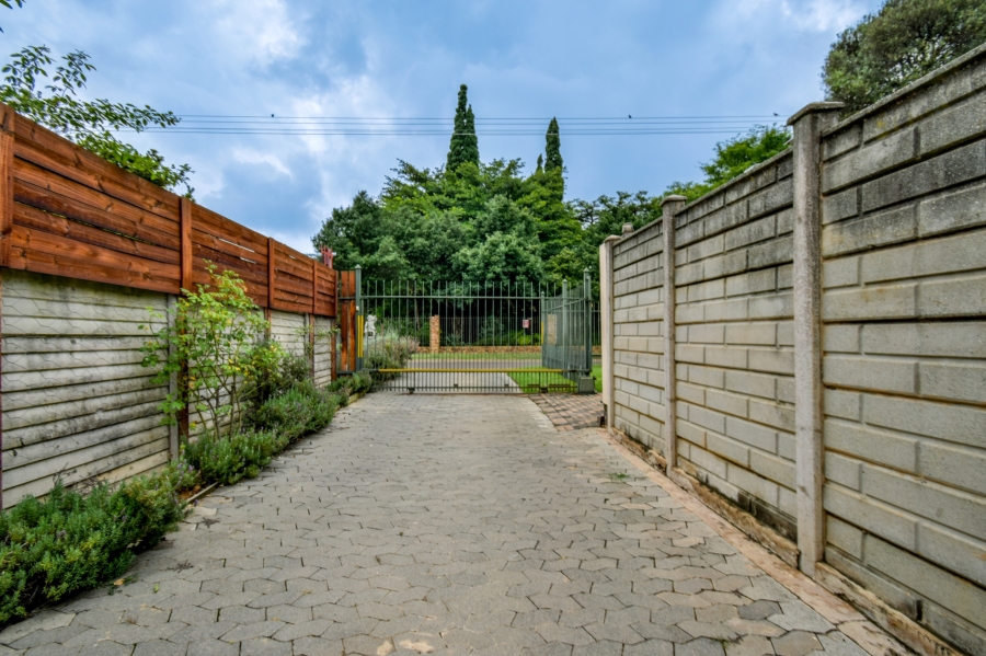 4 Bedroom Property for Sale in Villieria Gauteng