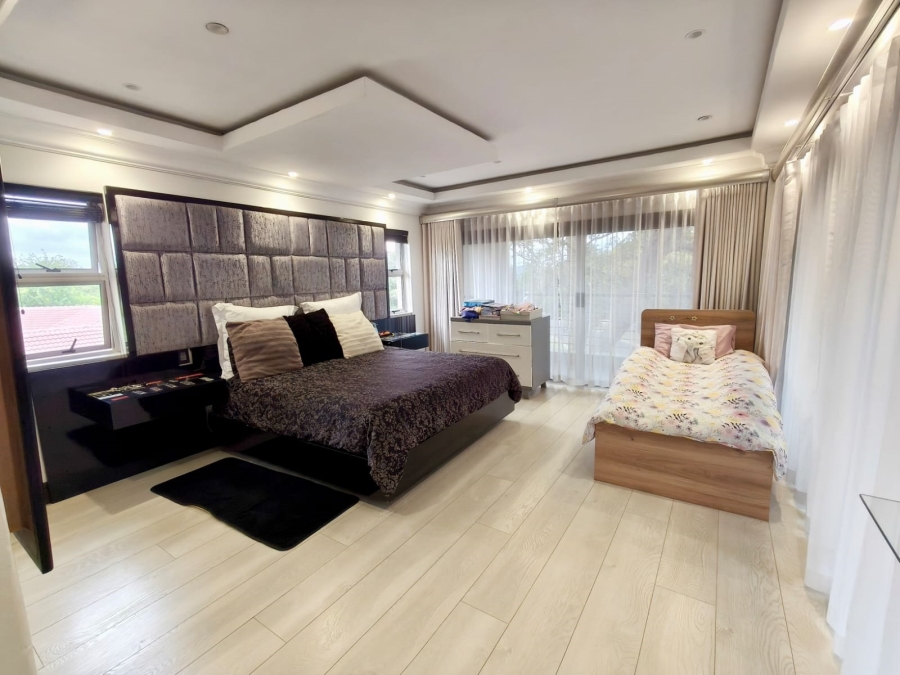 7 Bedroom Property for Sale in Wierda Park Gauteng