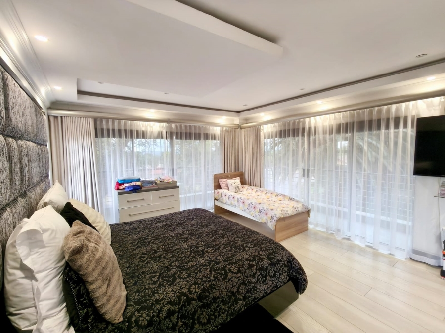 7 Bedroom Property for Sale in Wierda Park Gauteng