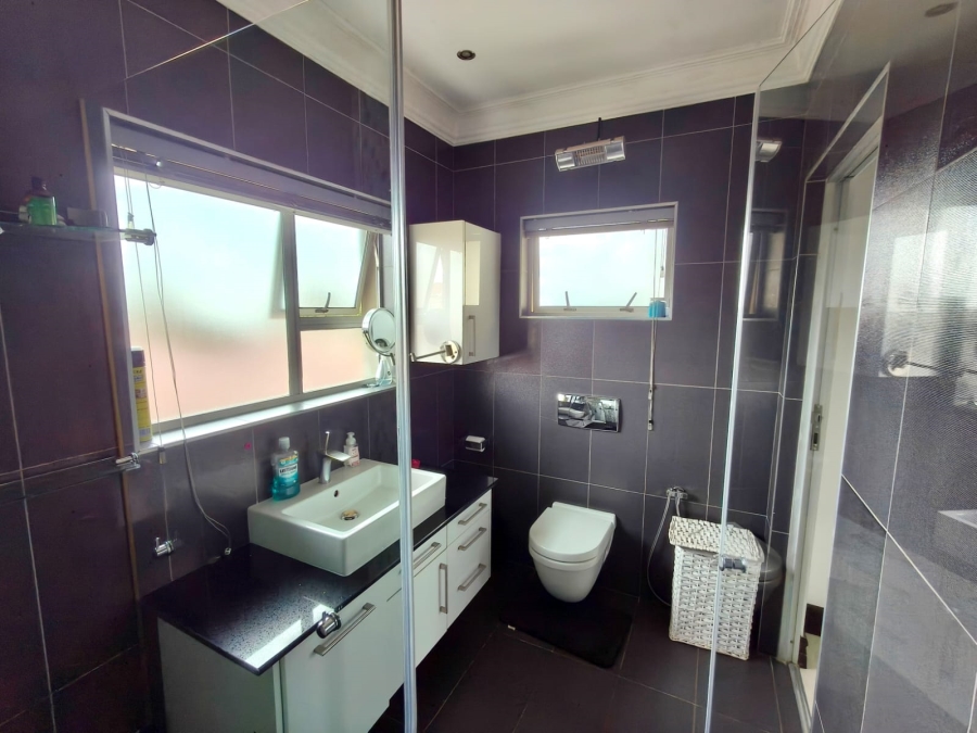 7 Bedroom Property for Sale in Wierda Park Gauteng