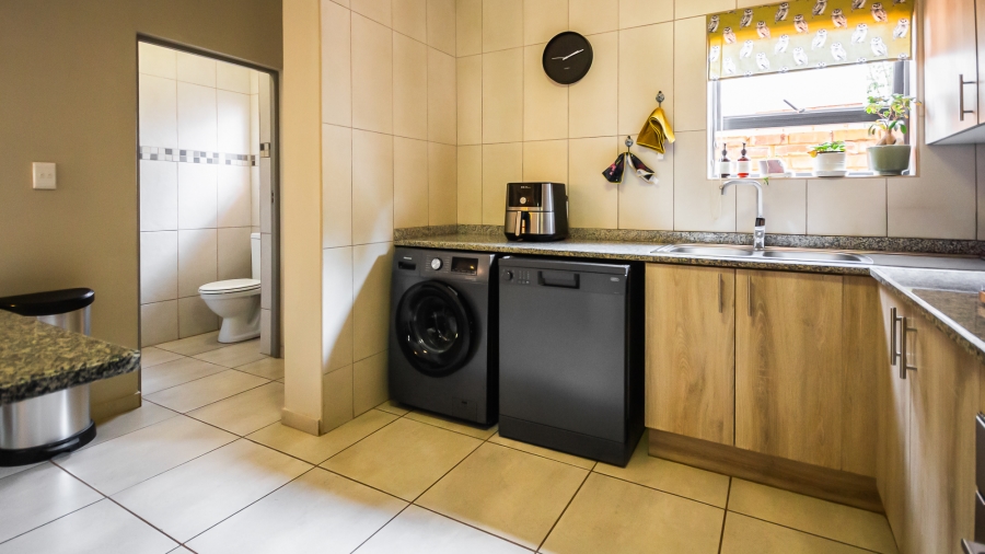 3 Bedroom Property for Sale in Olympus AH Gauteng