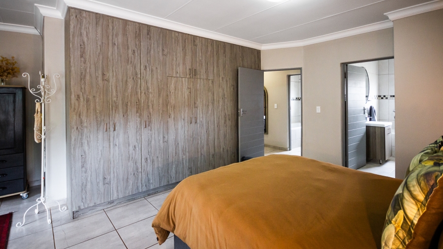 3 Bedroom Property for Sale in Olympus AH Gauteng
