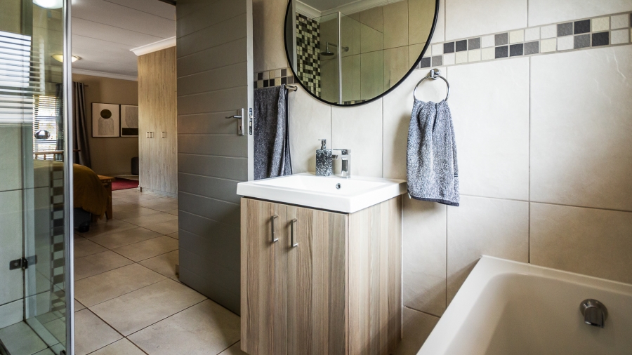 3 Bedroom Property for Sale in Olympus AH Gauteng