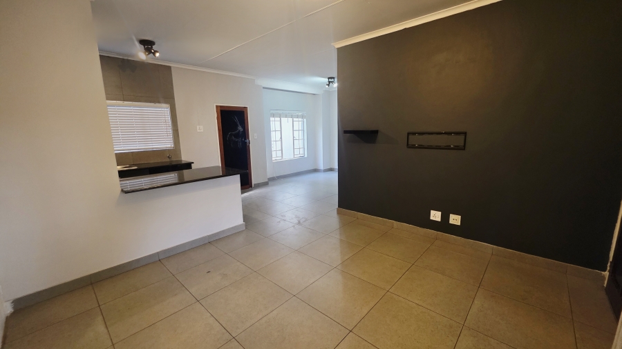 2 Bedroom Property for Sale in Faerie Glen Gauteng