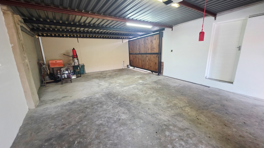 2 Bedroom Property for Sale in Faerie Glen Gauteng