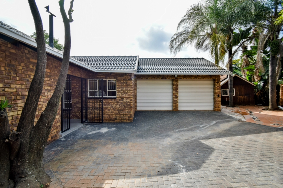 3 Bedroom Property for Sale in Moreleta Park Gauteng