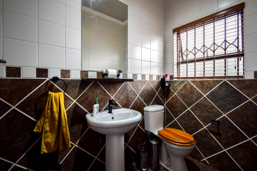 3 Bedroom Property for Sale in La Montagne Gauteng