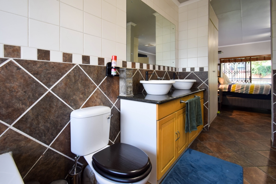 3 Bedroom Property for Sale in La Montagne Gauteng