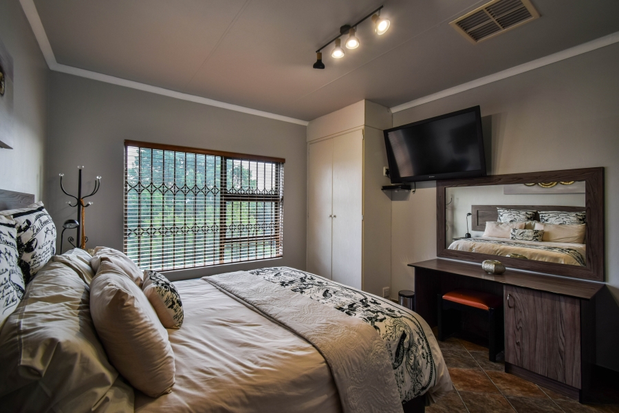 3 Bedroom Property for Sale in La Montagne Gauteng