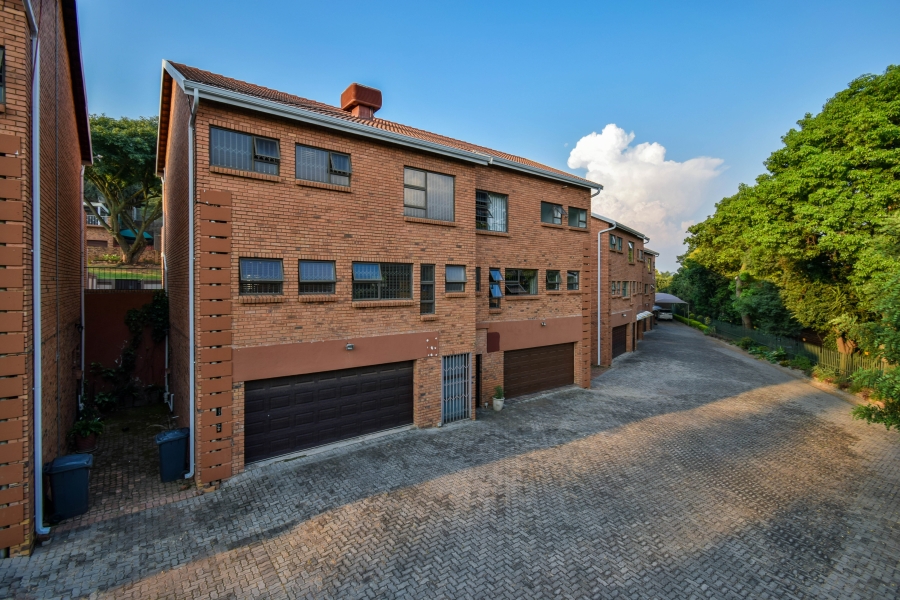 3 Bedroom Property for Sale in La Montagne Gauteng