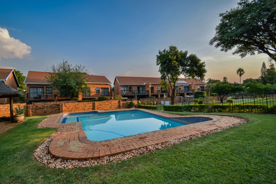 3 Bedroom Property for Sale in La Montagne Gauteng