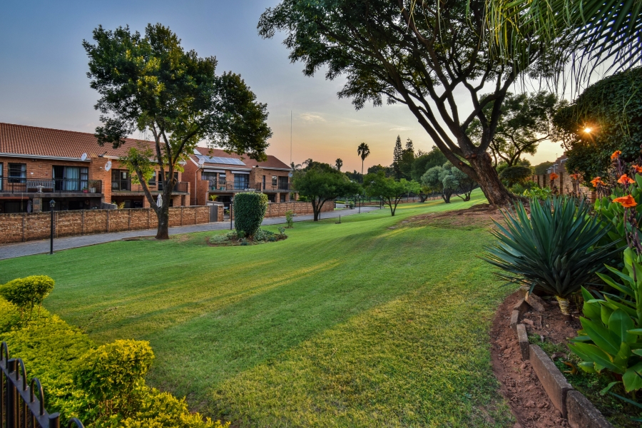 3 Bedroom Property for Sale in La Montagne Gauteng