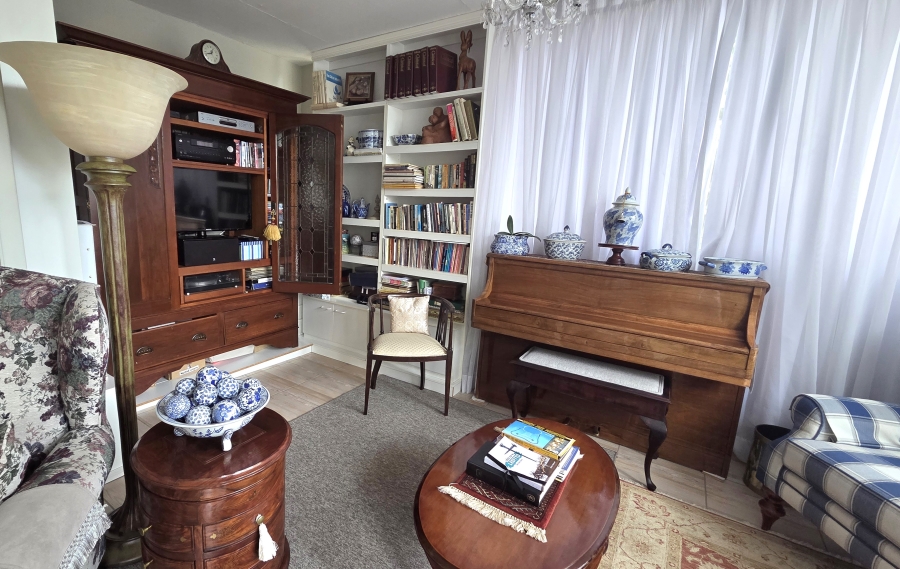 3 Bedroom Property for Sale in La Montagne Gauteng