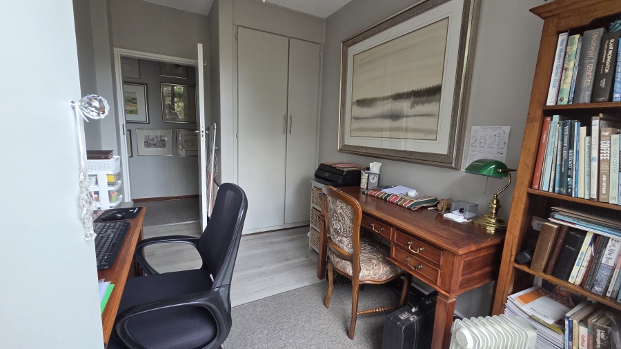 3 Bedroom Property for Sale in La Montagne Gauteng