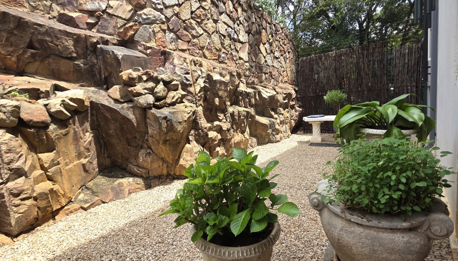 3 Bedroom Property for Sale in La Montagne Gauteng