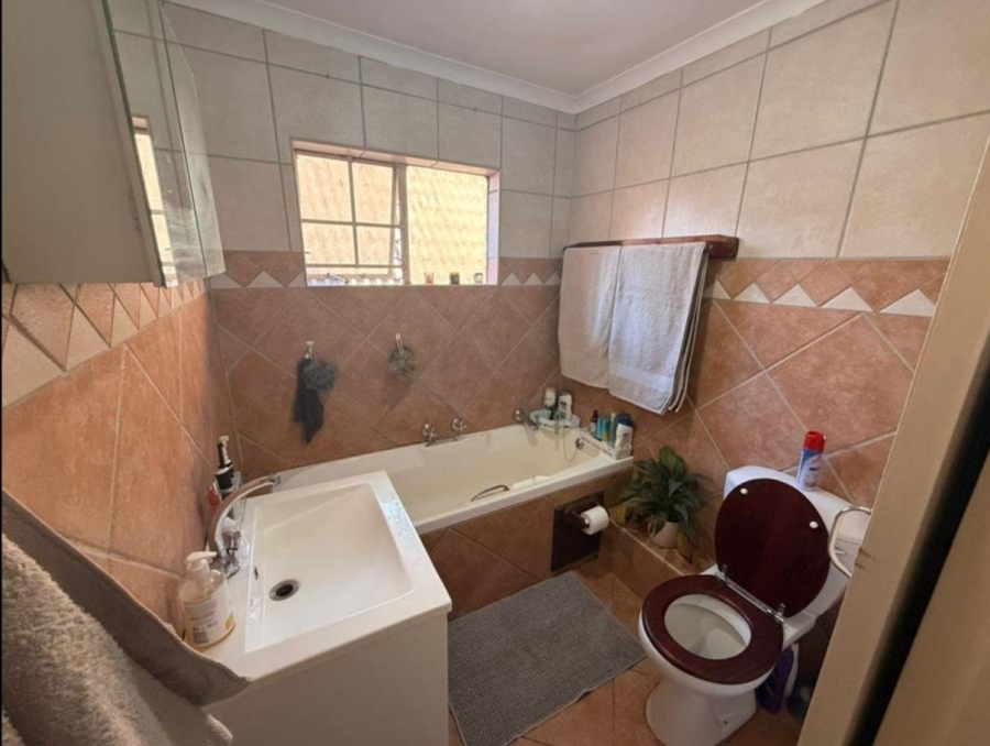 2 Bedroom Property for Sale in Moreleta Park Gauteng