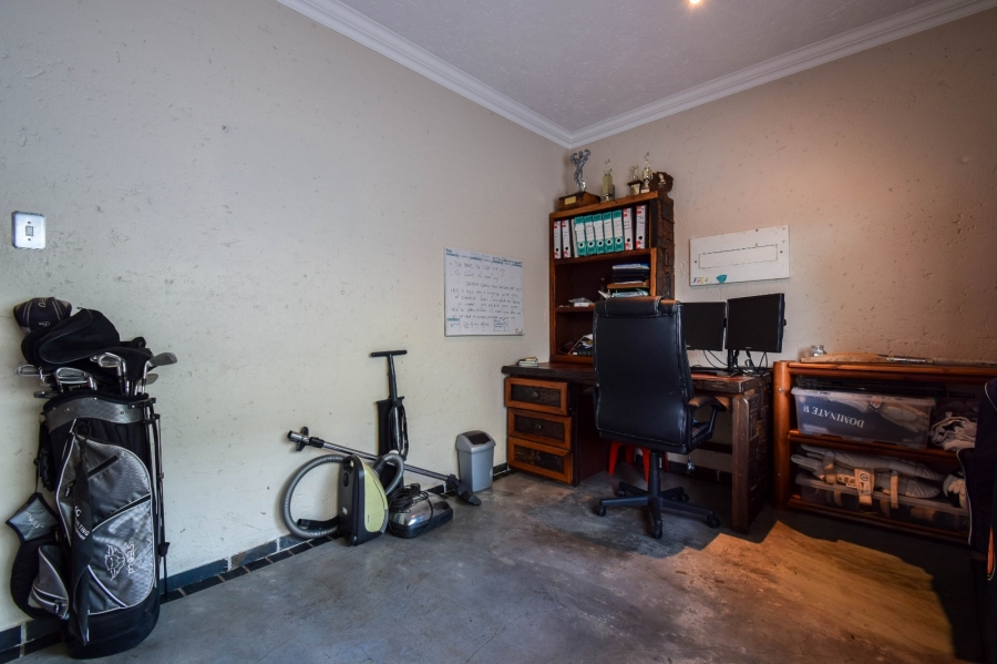 5 Bedroom Property for Sale in Clearwater Flyfishing Estate Gauteng