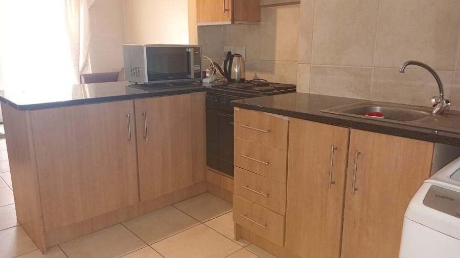 2 Bedroom Property for Sale in Kosmosdal Gauteng