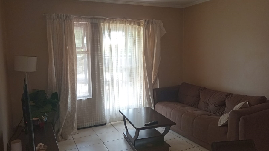 2 Bedroom Property for Sale in Kosmosdal Gauteng